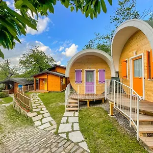 4* Campeggio Villaggio Parco Dei Castagni 4 Stelle